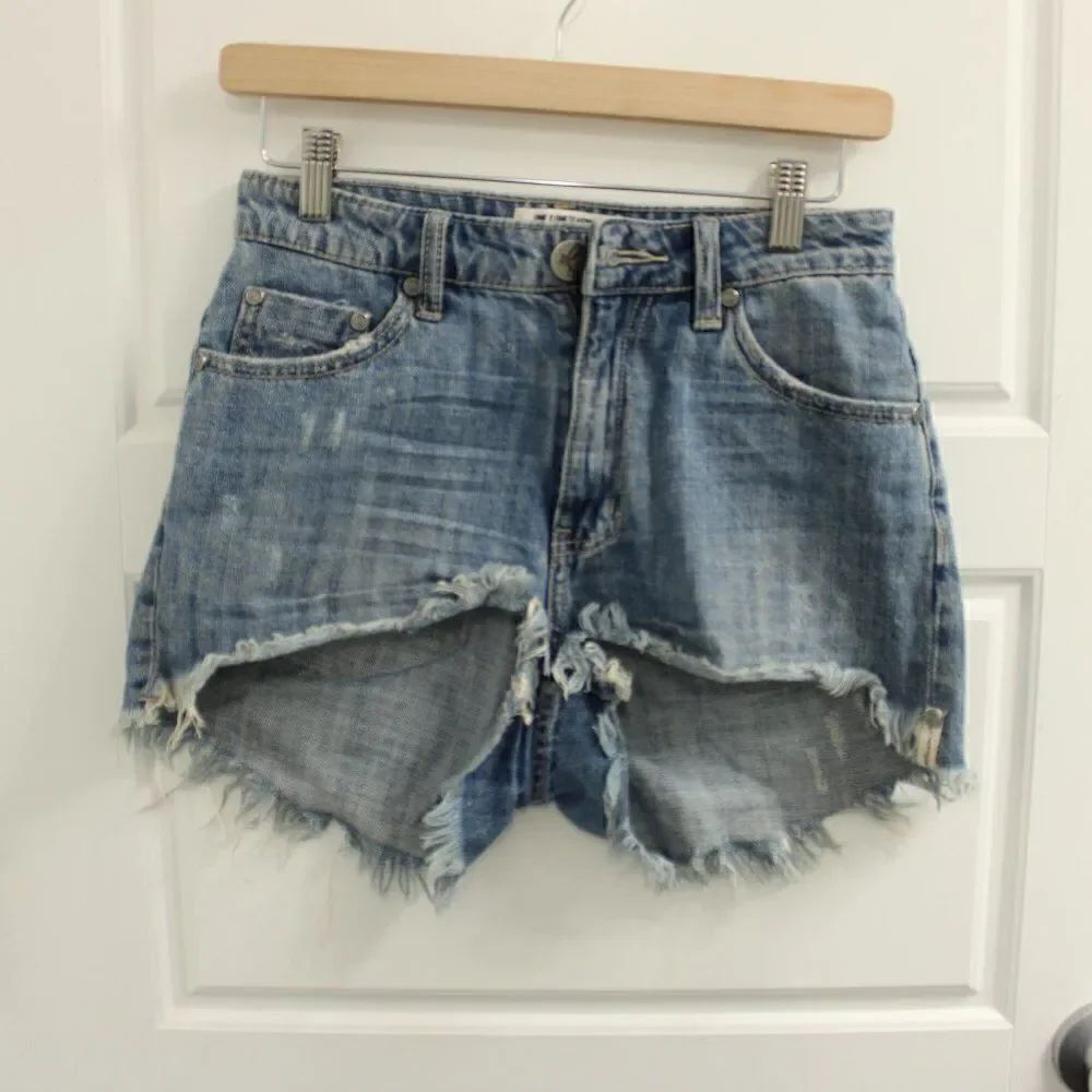 One Teaspoon High Waist Bonita Shorts Slim Fit Raw Hem 26